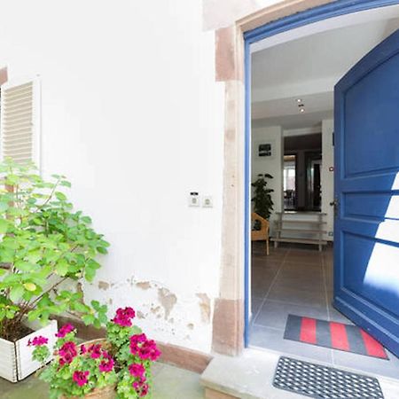 Les Ecrivains Apartment Страсбург Екстериор снимка