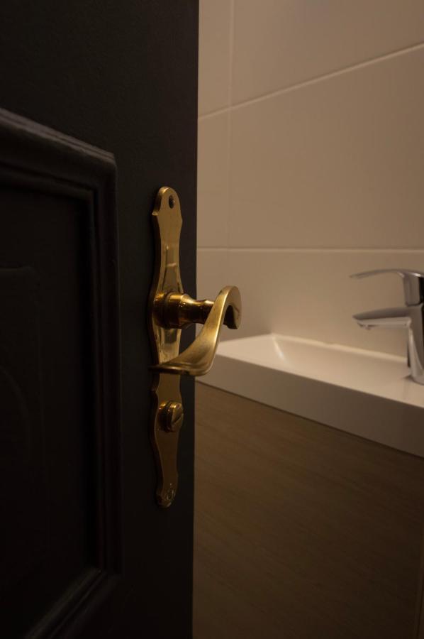 Les Ecrivains Apartment Страсбург Екстериор снимка
